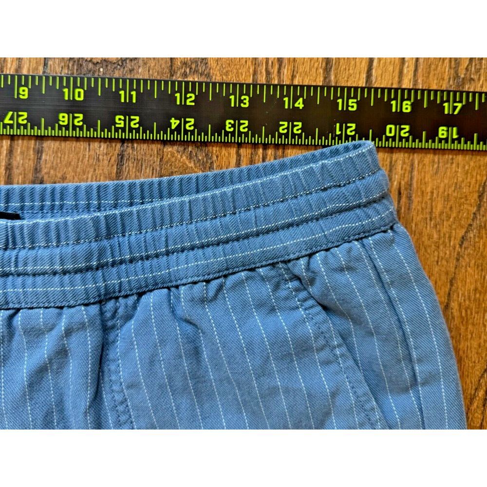 Banana Republic Easy Shorts Women Medium Blue & White‎ Pinstripes Elastic Waist - Picture 5 of 7